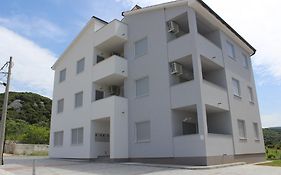Apartments Petrusic